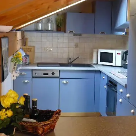 公寓 Ferienwohnung Kroeninger 加爾米施-帕滕基興